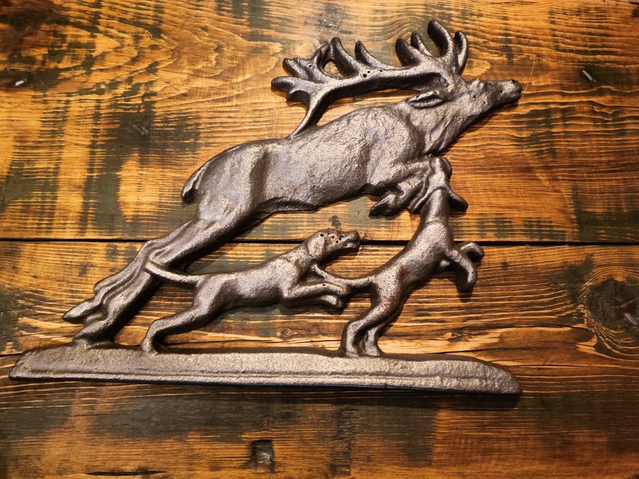 Odlew żeliwny motyw myśliwski