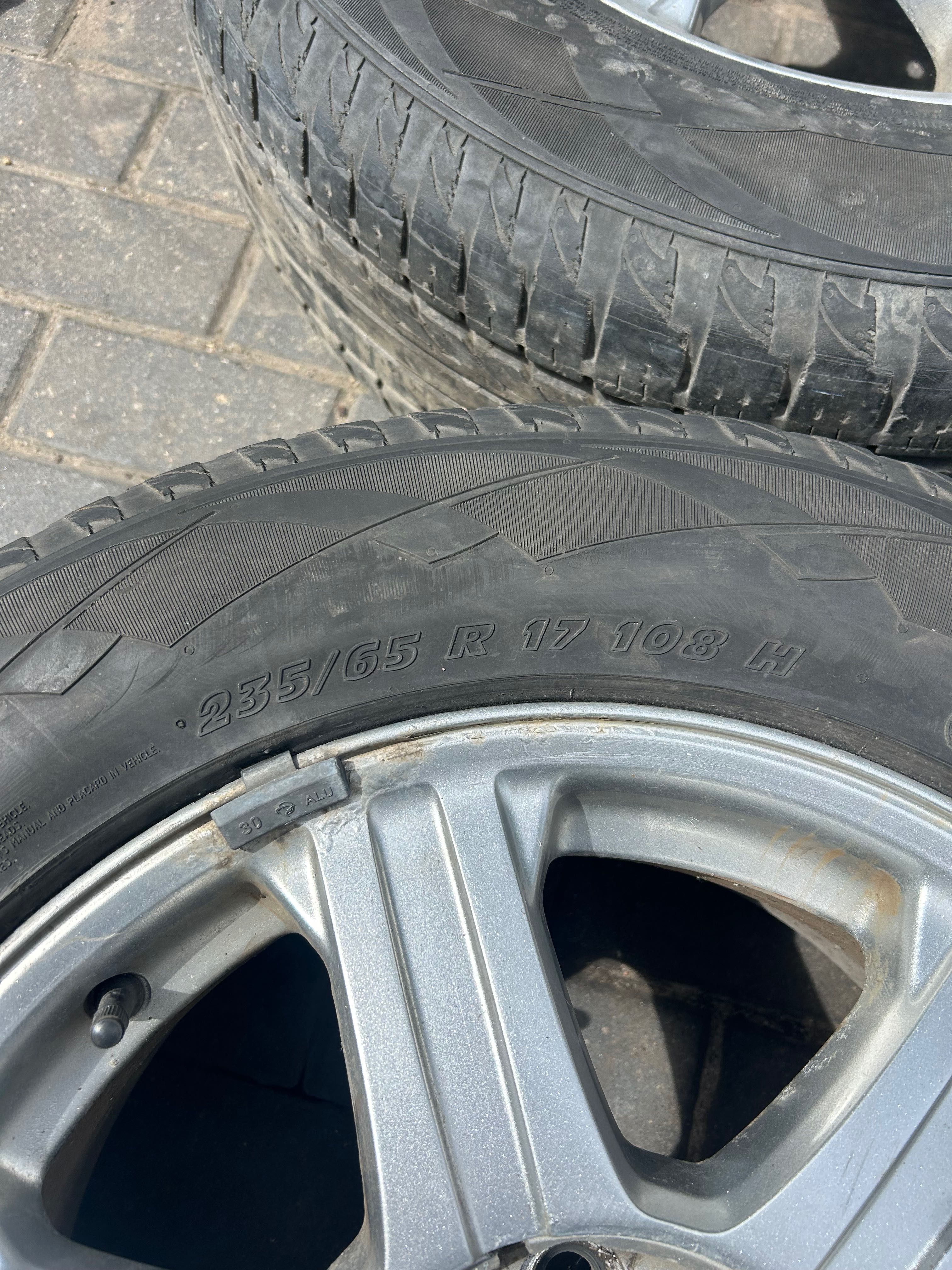 Alufelgi 5x127 ET40 Opony Letnie 235/65 R17 Chrysler