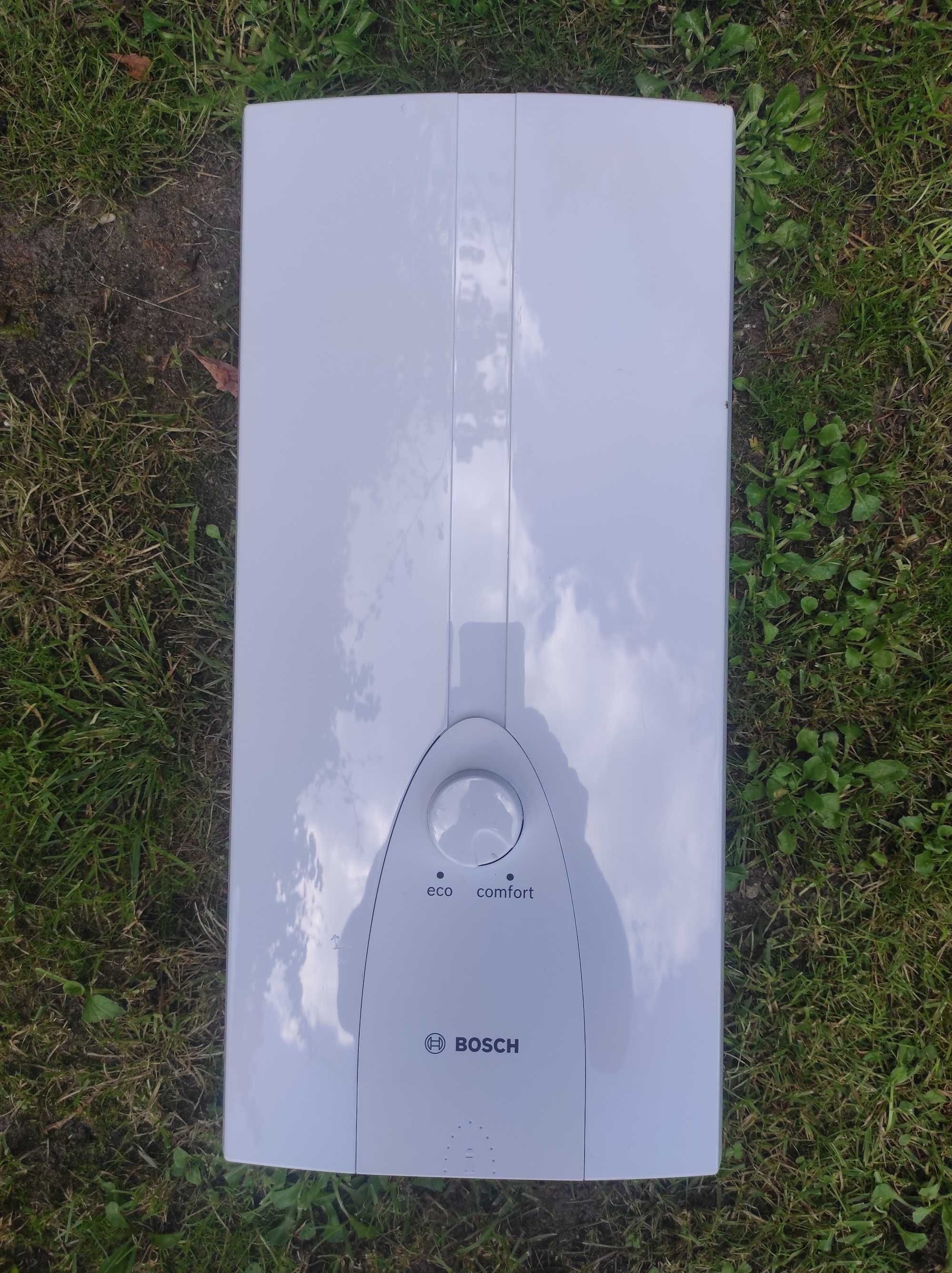 BOSCH TR2000 24 kW . Przepływowy podgrzewacz wody 3 fazy