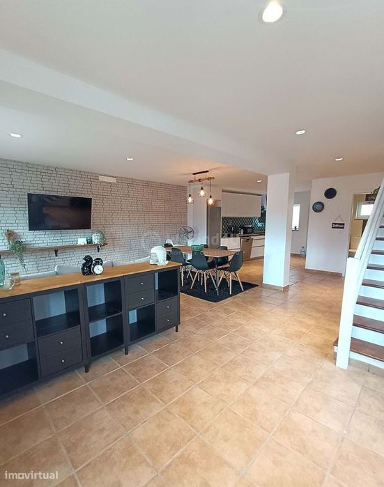 Moradia T3 totalmente renovada e equipada em Gáfete