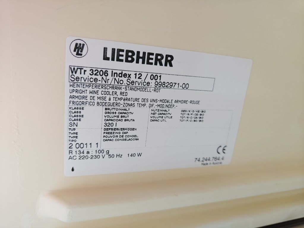Chłodziarka liebherr pojemna 160cm 300 litrów