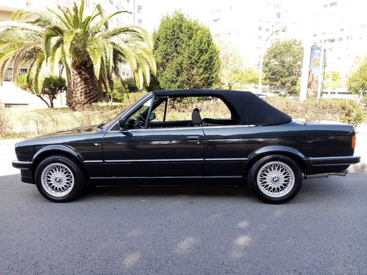 BMW E30 320i Cabrio