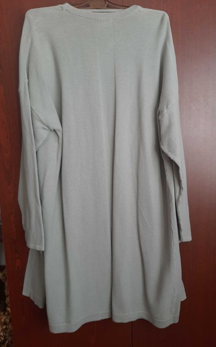 Swetr szary bez  zapiecia