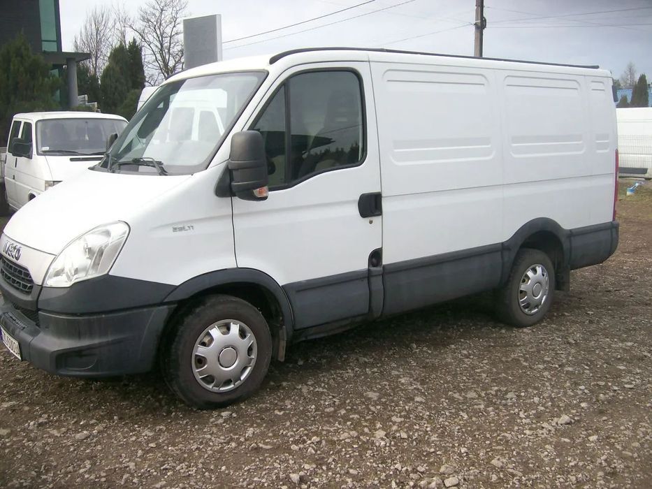 Iveco DAILY, L2 - H1, Długi - Niski  Super Stan, Śliczny , Gotowy do Pracy, 3200 kg na haku