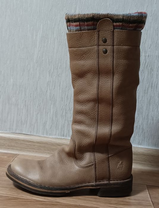 Продам модні шкіряні чобітки