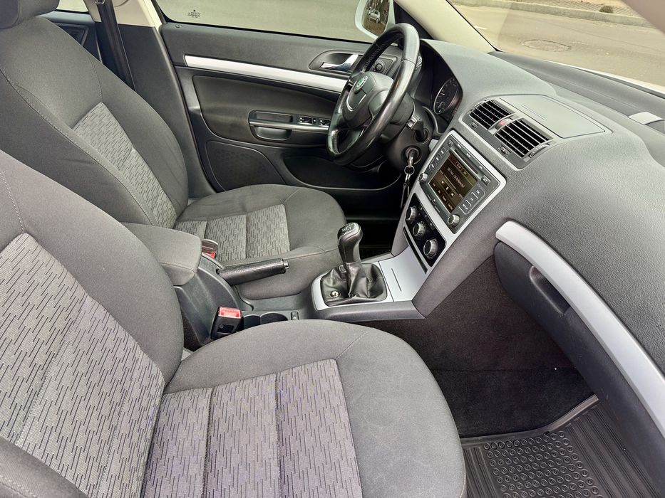 Skoda octavia a5 fl 2011 рік