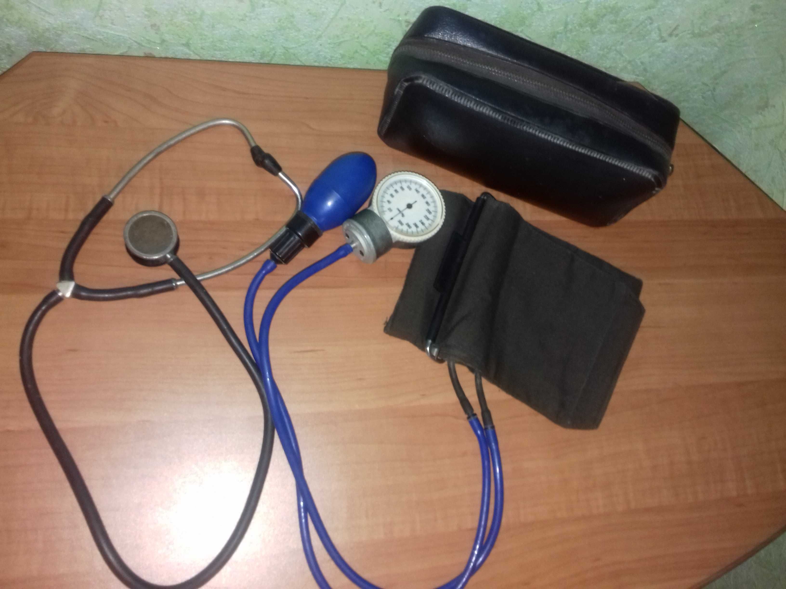Вимірювач  артериального тиску ИАДМ-ОП + стетофонендоскоп СТФ -03