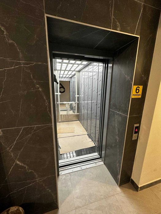 Продаж 1 К. Виставка