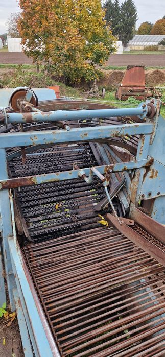 Kombajn ziemniaczany Anna Z-644