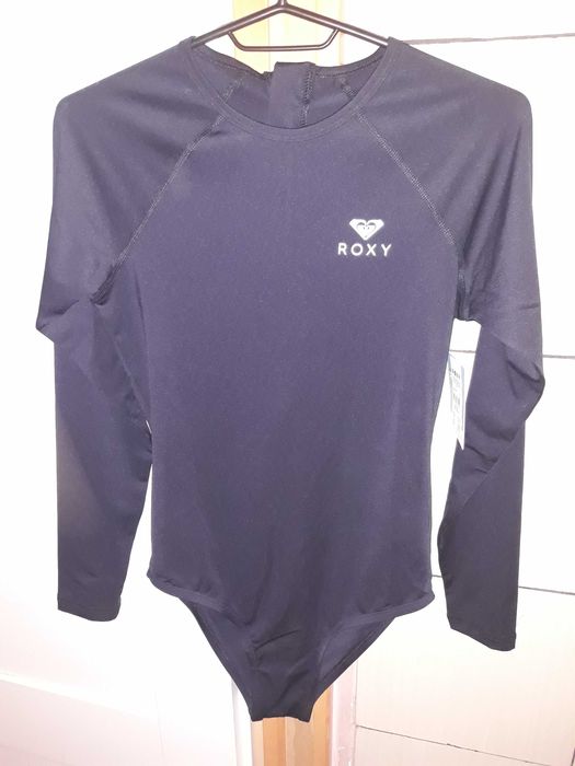 Damski stroj kapielowy do surfingu