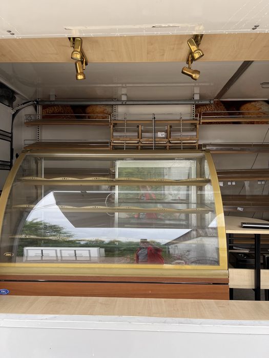 Peugeot Boxer 2011 – Samochód specjalny Sklep/Bar