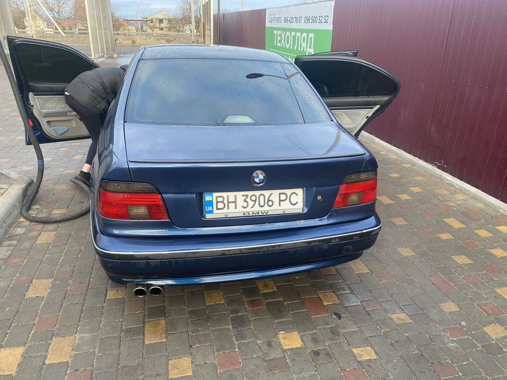 Продам BMW е39 528газ/бензин