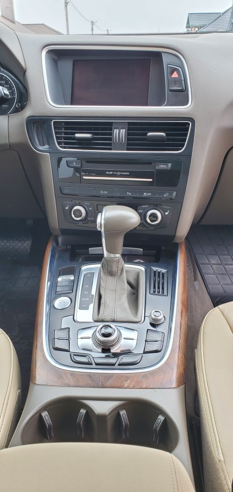 Продам Audi Q5 2013р