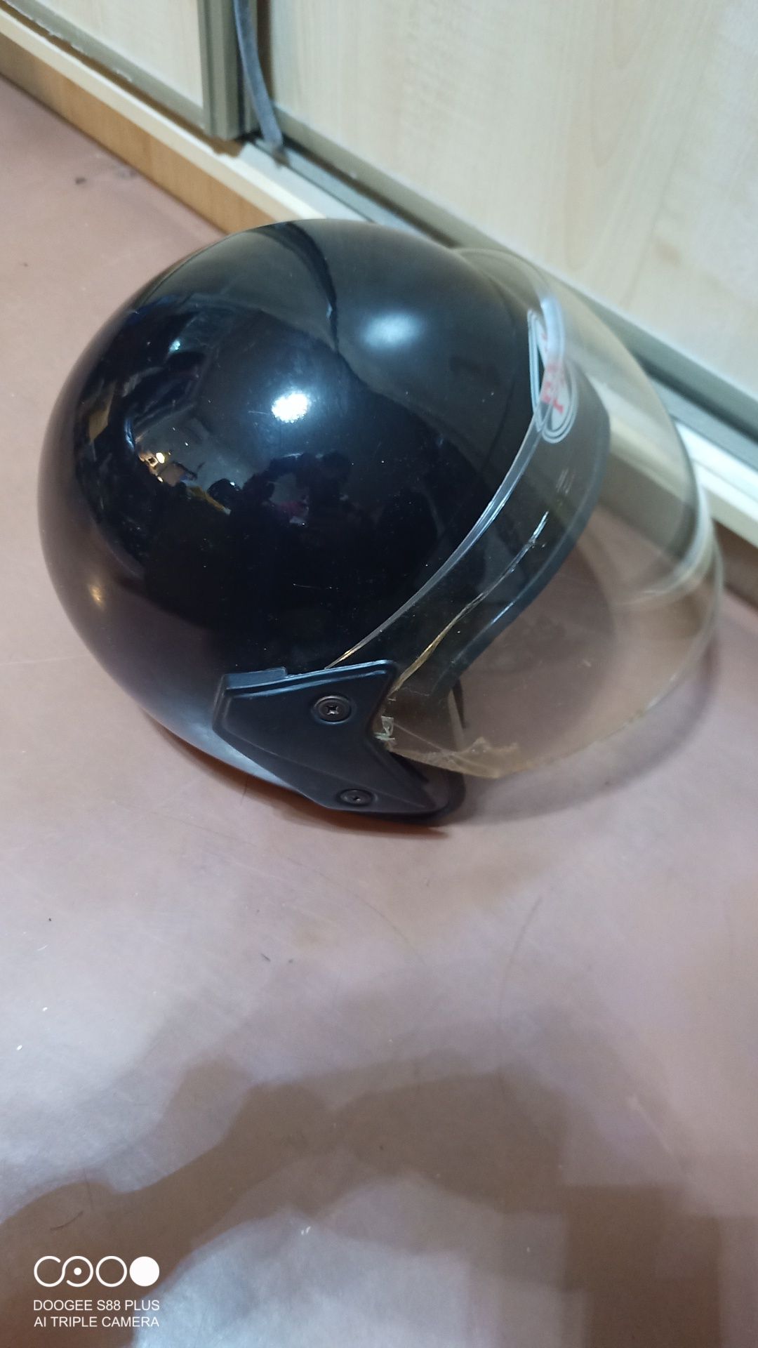 Шлем для мотоцикла (мопеда)