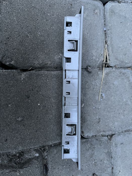 Тауран 2008 р світло салону