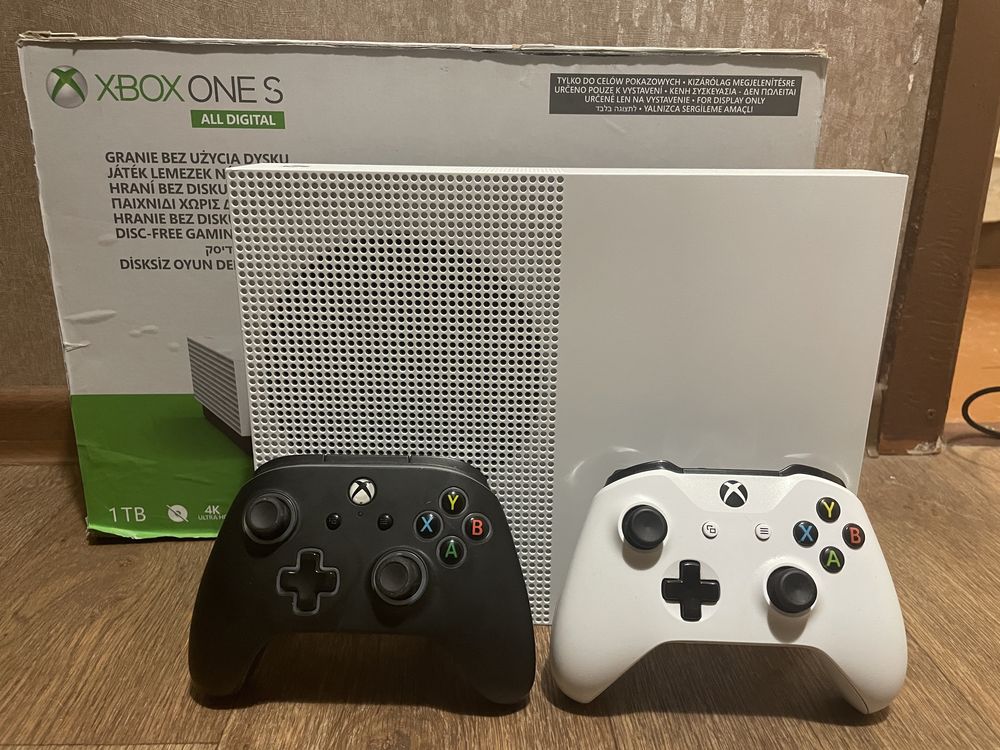 Xbox one s 1TBDigital