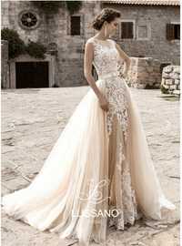 Свадебное платье со съемным шлейфом Lussano Bridal