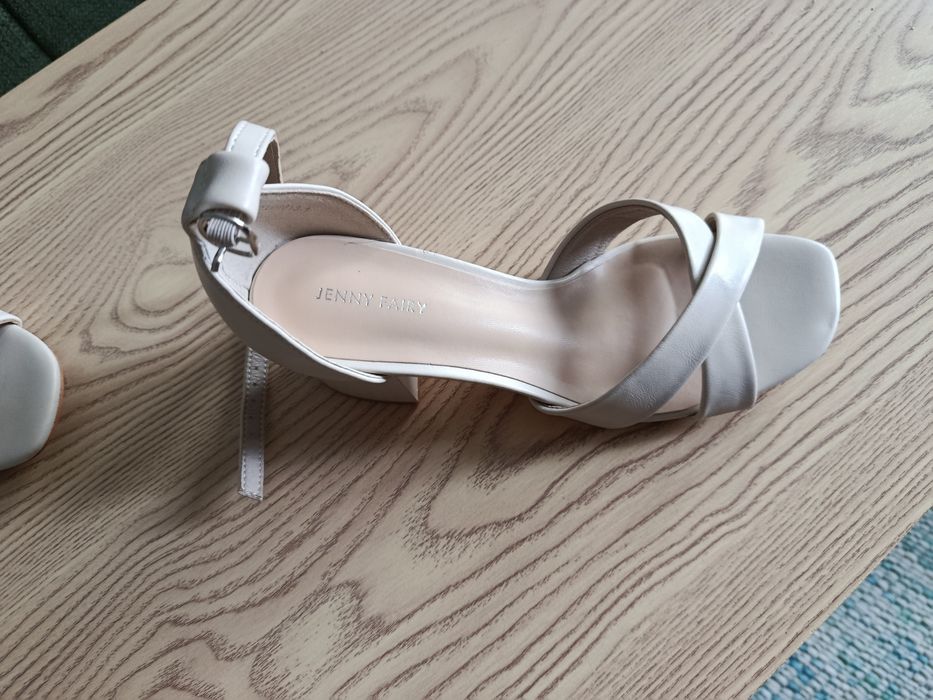 Buty damskie sandałki