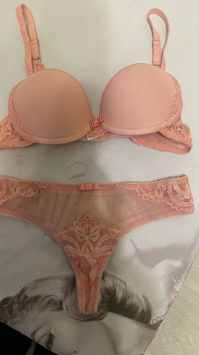 Продам комплект жіночий