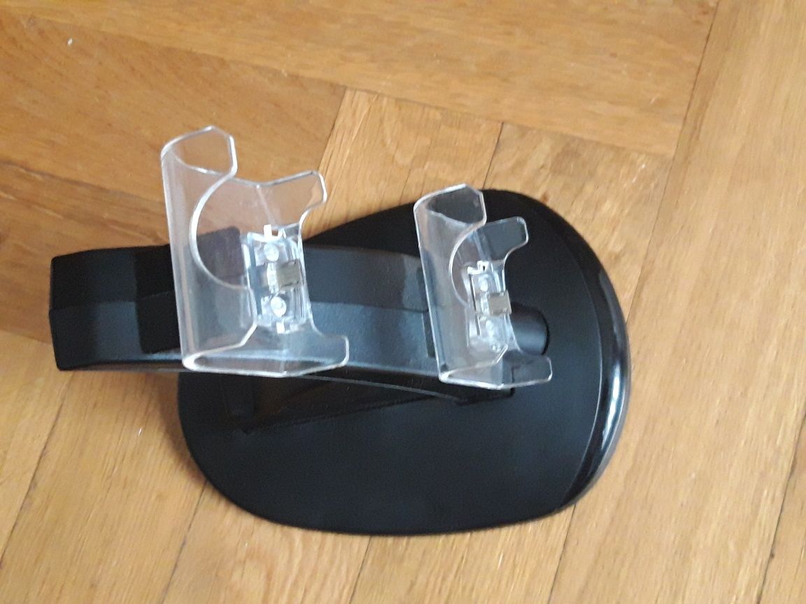 Podwójna stacja ładująca do psp4