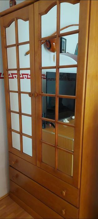 Quarto em pinho mel  solteiro