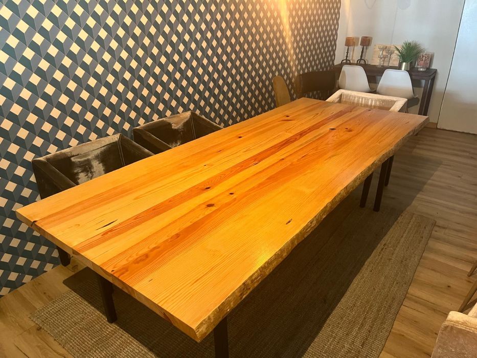 Mesa de Sala em Madeira