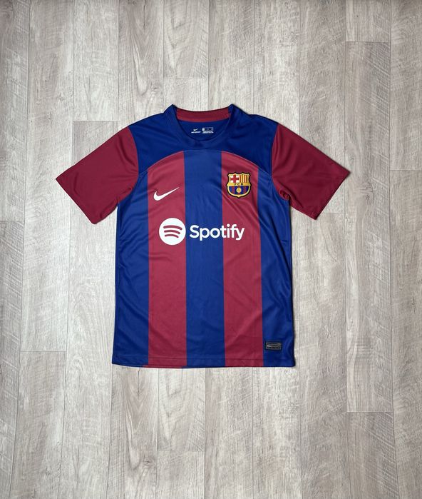 Футболка Nike Barcelona размер S оригинал футбольная спортивная найк