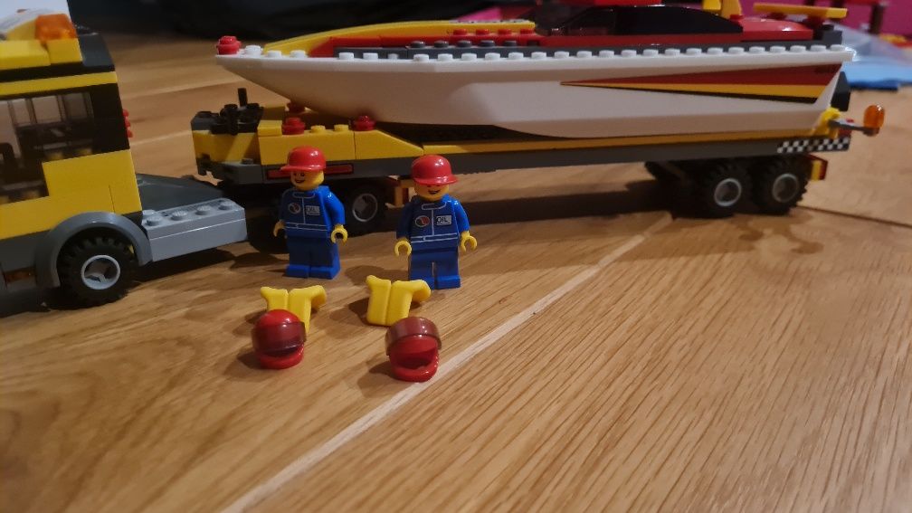 Lego city 4643 transporter motorówki