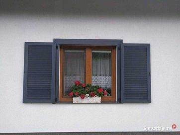 Okiennice drewniane shutters.