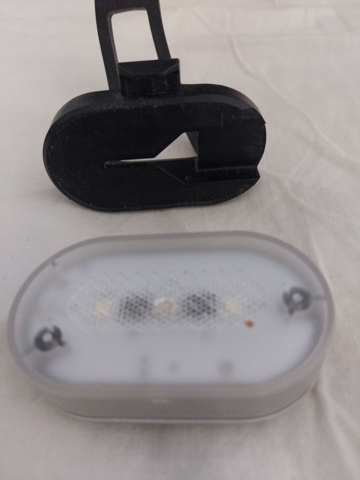 Lampka rowerowa na zatrzask przednia/tylna LED 4 tryby wodoodporna USB