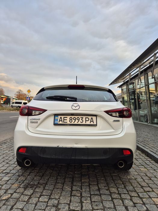 Mazda 3 2.0 AT hatch 2016