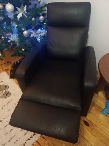 Fotel rozkładany z funkcja masazu