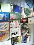Discos antigos e livros