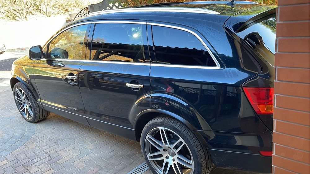 Q7 spszedam .komplekt opon letnich 21cl.zima 18cl.