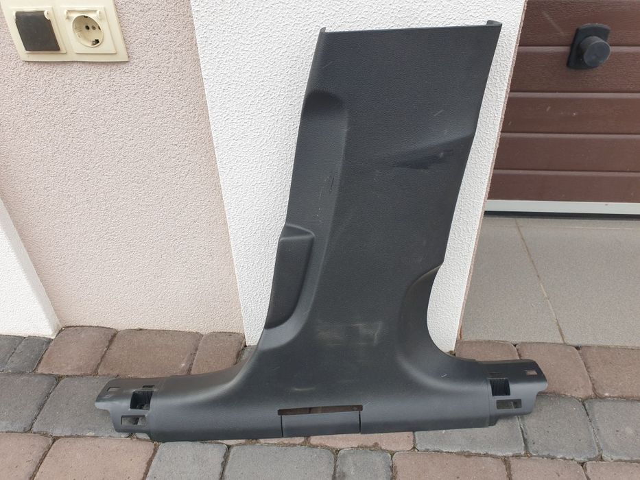 Стійка салону права Audi A6 C8 4K08672404PK і 4K0867244А

AUDI A6 C8