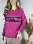 Fuksjowy sweter oversize  z napisem nostalgia Samsoe Samsoe M 38