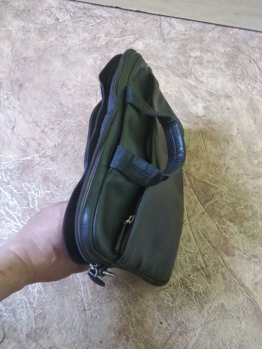 Продам чоловічу шкіряну сумку