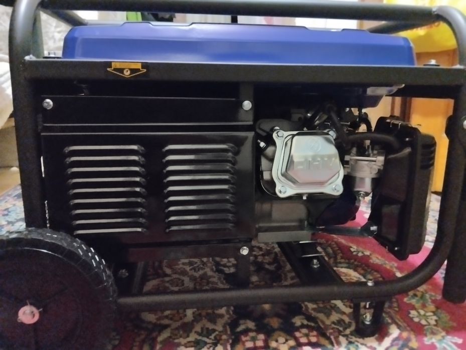 Продам Генератор