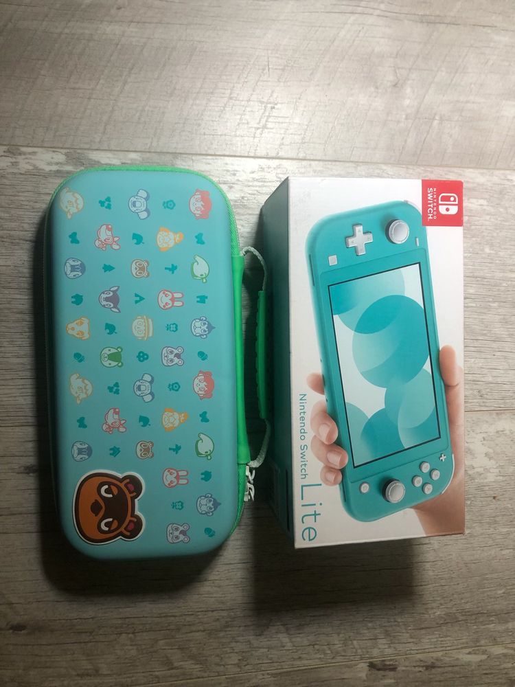 Nintendo Switch Lite (2019) - Turkusowy z Etui POWERA Animal Crossing