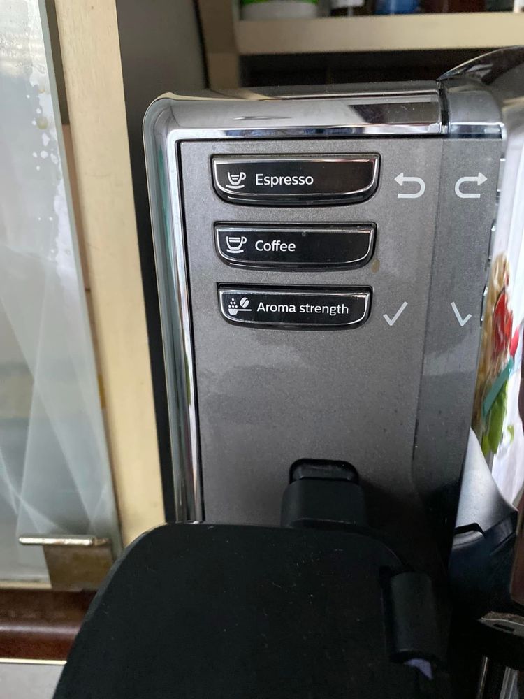Express philips LatteGo (EP5334/10)