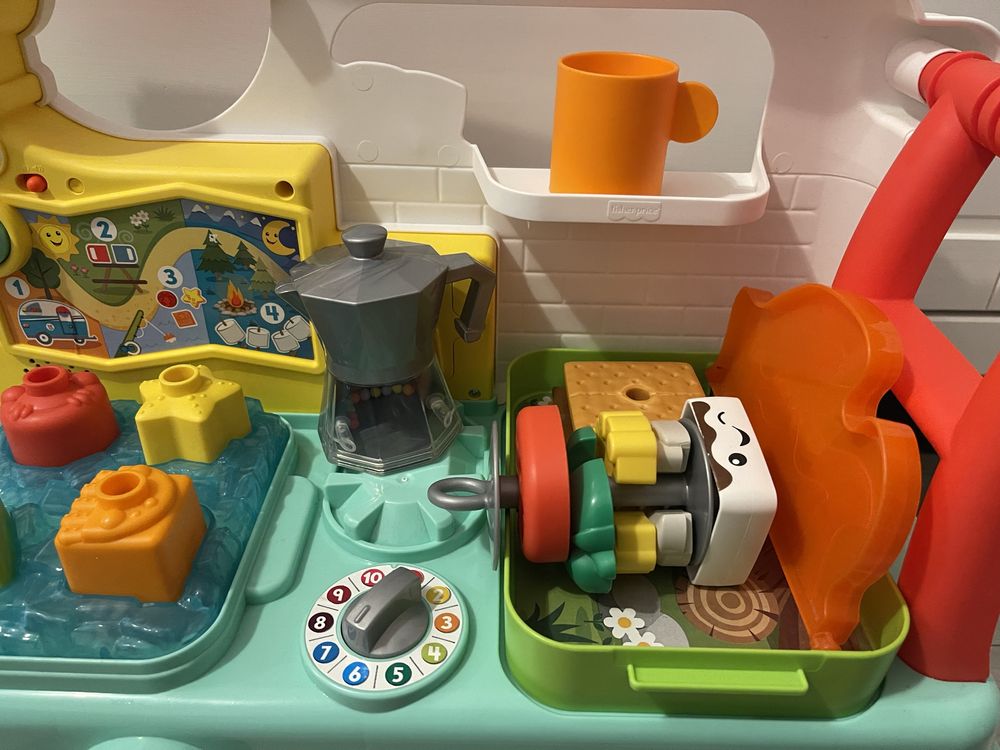 Wesoły Kamper Fisher Price