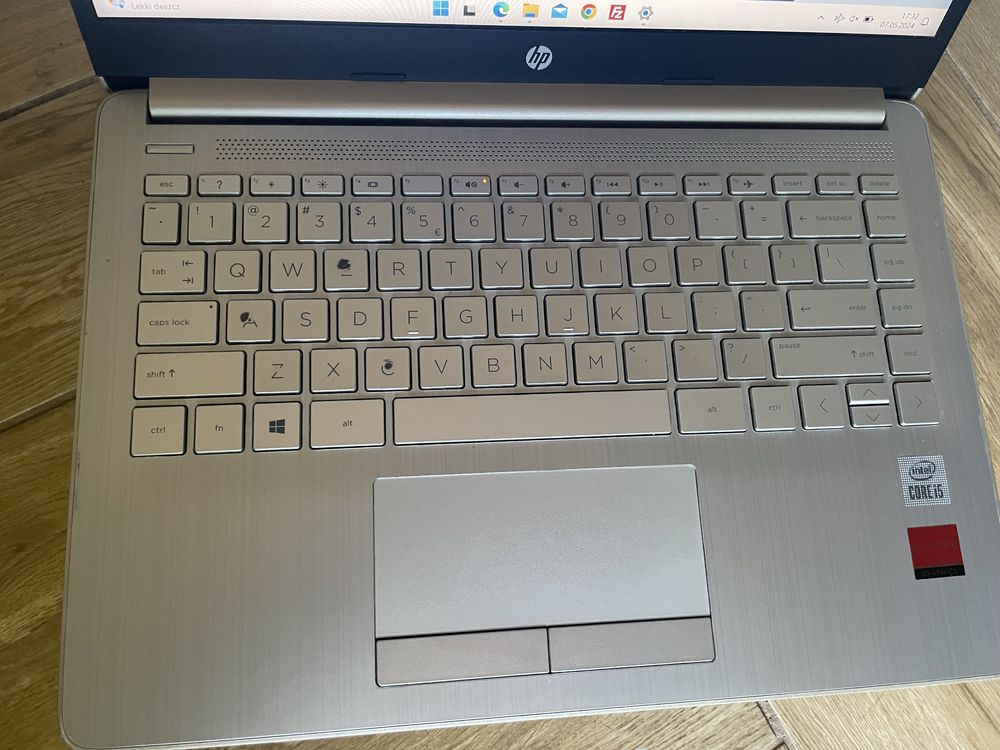 Laptop HP i5-1035G1  / 256 GB  / 14 cali / 8 gb ram / AMD Radeon