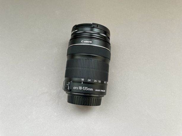 Объектив Canon EF-S 18-135mm 1:3.5-5.6 IS STM. Фильтр в подарок!