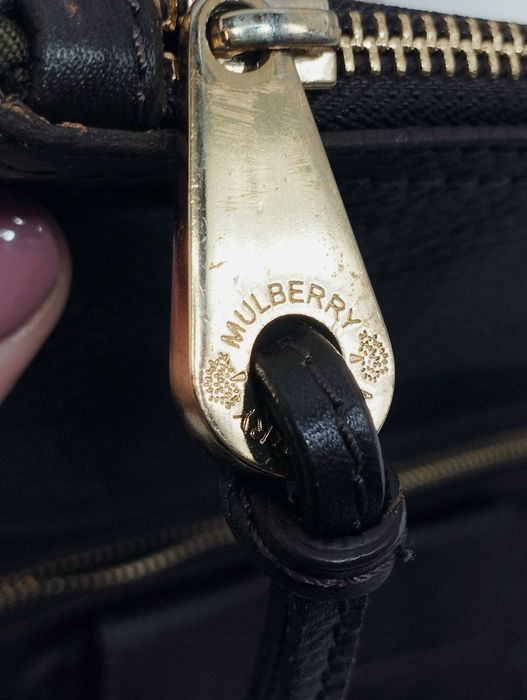 Кожанная сумка клатч коричневая золотая фурнттура
Mulberry