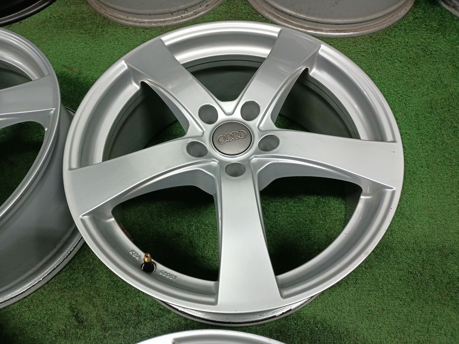 19" felgi 5x112 et35 Audi a4 b6 b7 b8 b9 a6 c6 c7 c8 a8 d3 a5 a7 Q3 Q5