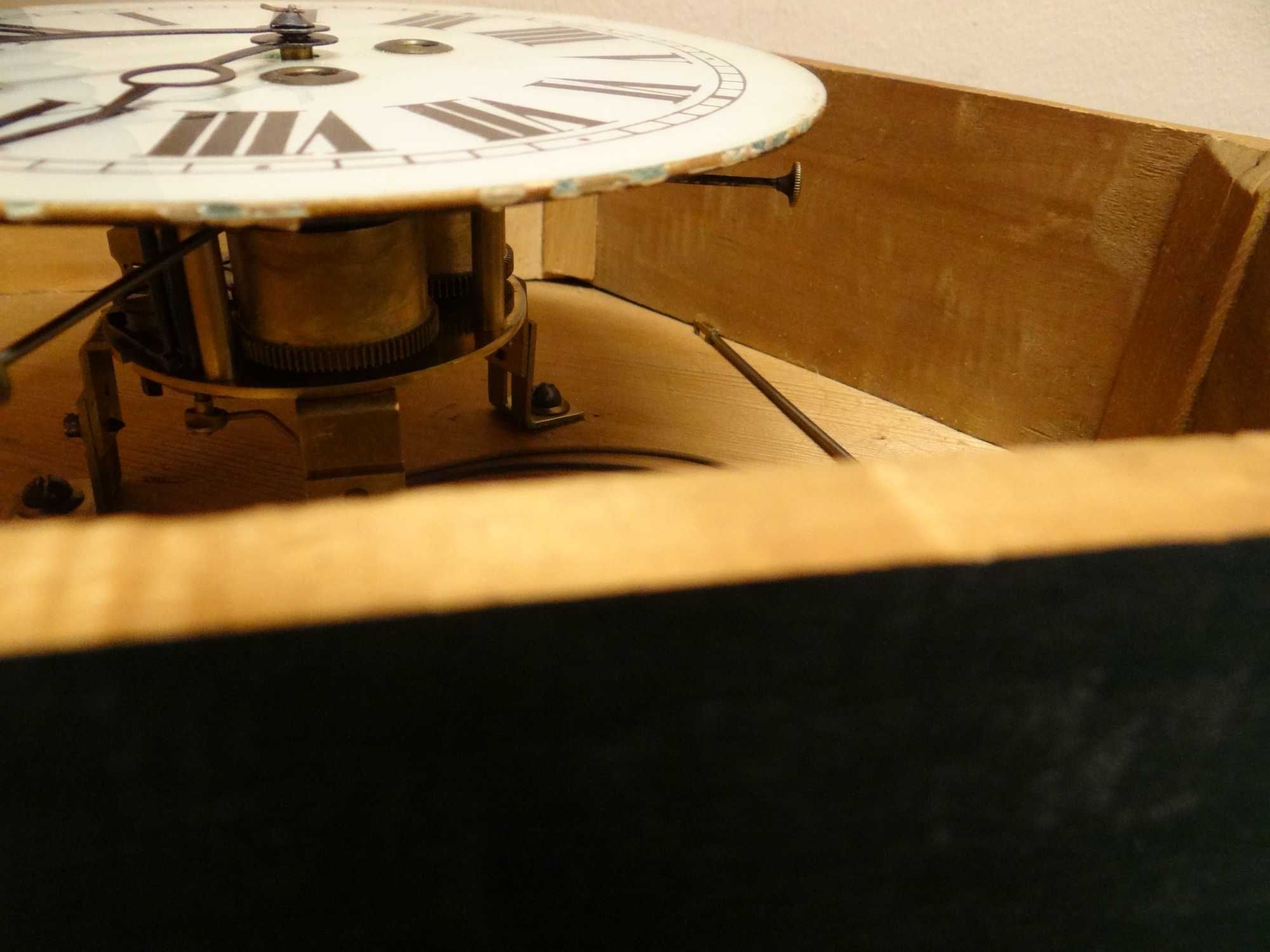 Zegar antyczny piękny francuski  - Film Gong