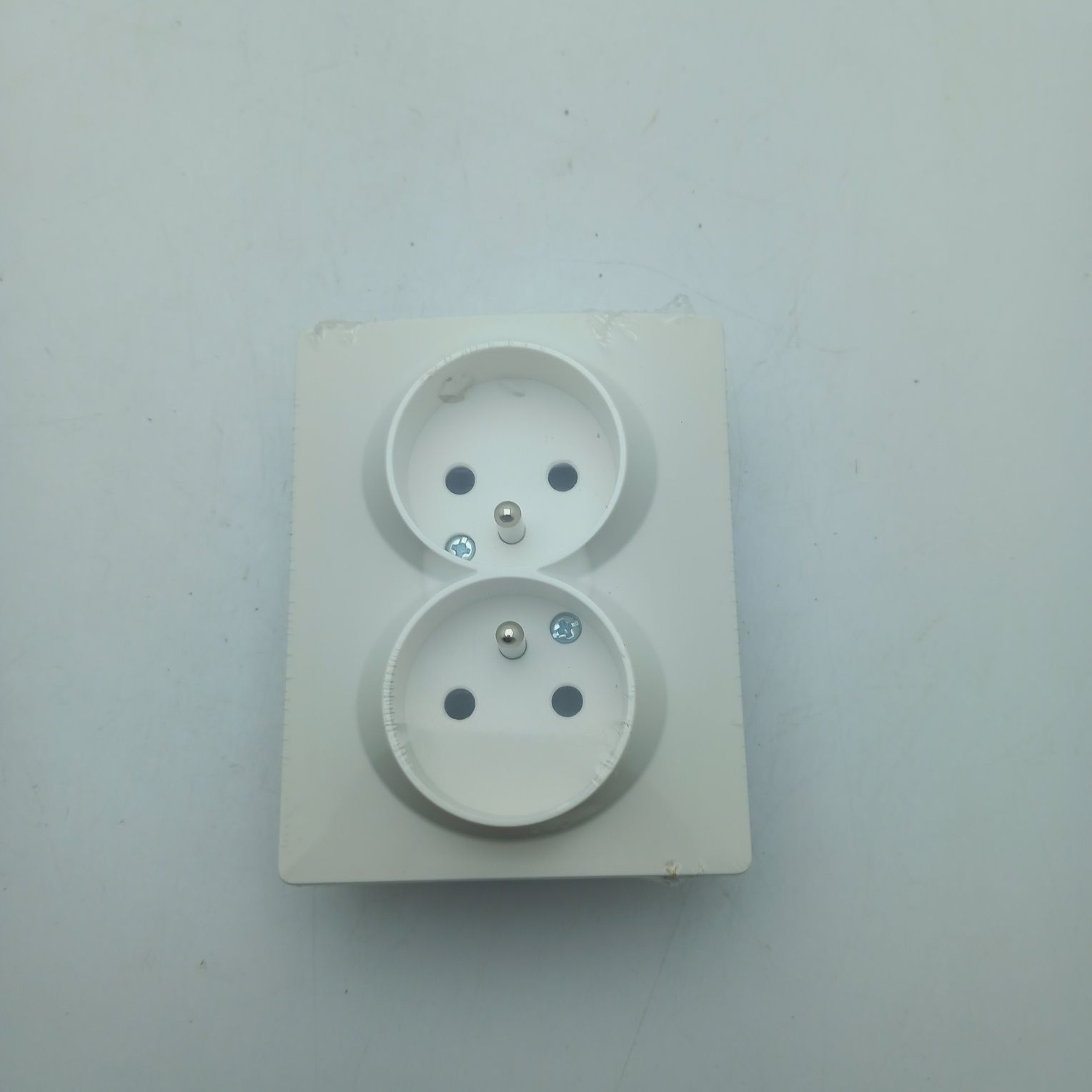 Gniazdo Podwójne Białe 16A 250V