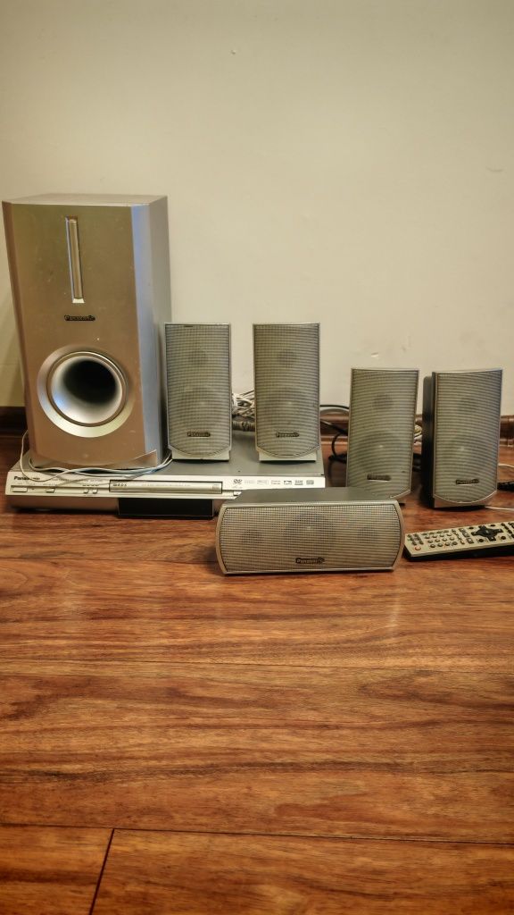 Kino Panasonic SA-HT 335