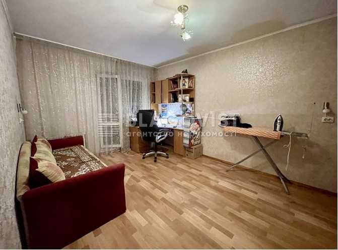 3-к квартира, ремонт, Драгоманова, 8а