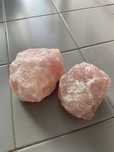 2 Pedras Quartzo Rosa Bruto - 1 Kg cada uma